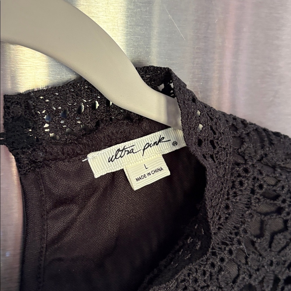 NWOTS!! Ultra Pink Women’s Black Lace Blouse. - Picture 2 of 7